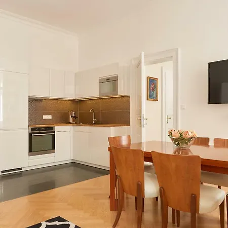 Truhlarska Large Apartamento